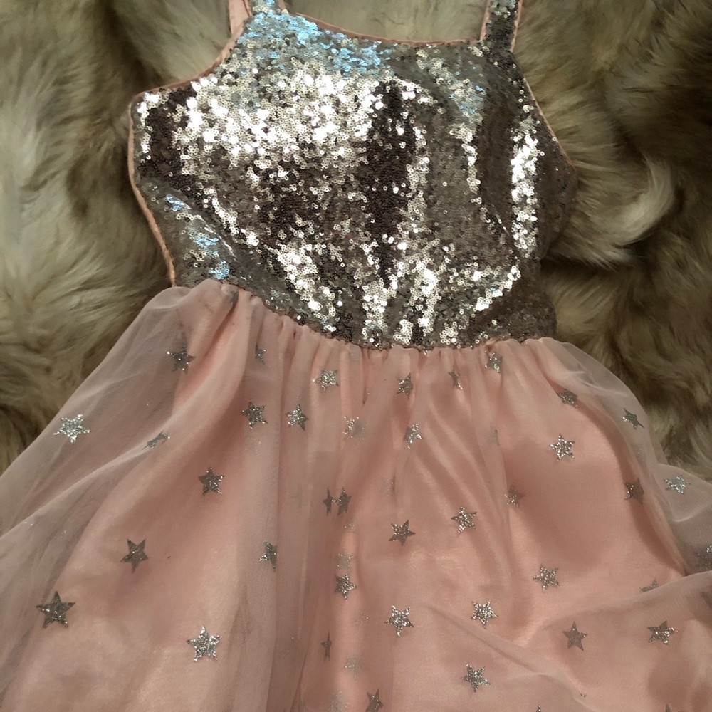 Girls dress